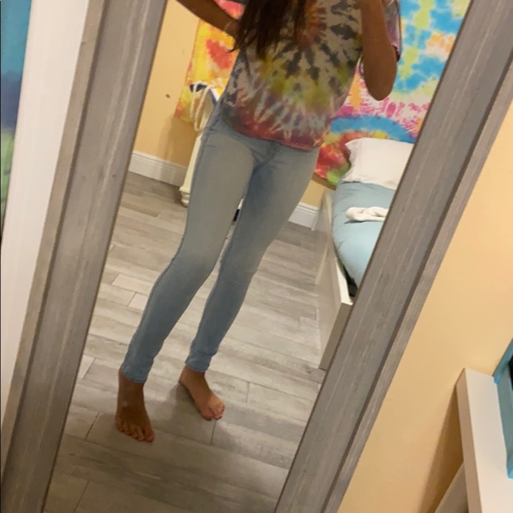 Light wash high waisted jeans